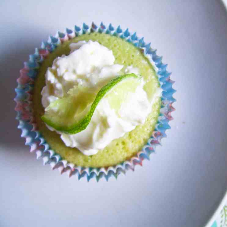 Corona cupcakes with lime cream cheese