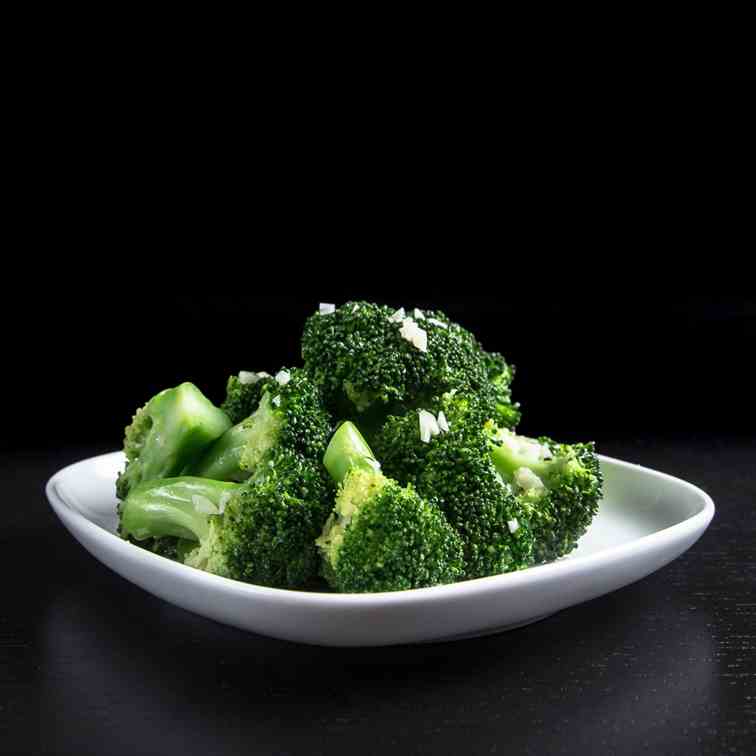 Pressure Cooker Broccoli with Garlic 