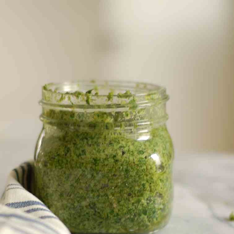 Dill Parsley Walnut Pesto