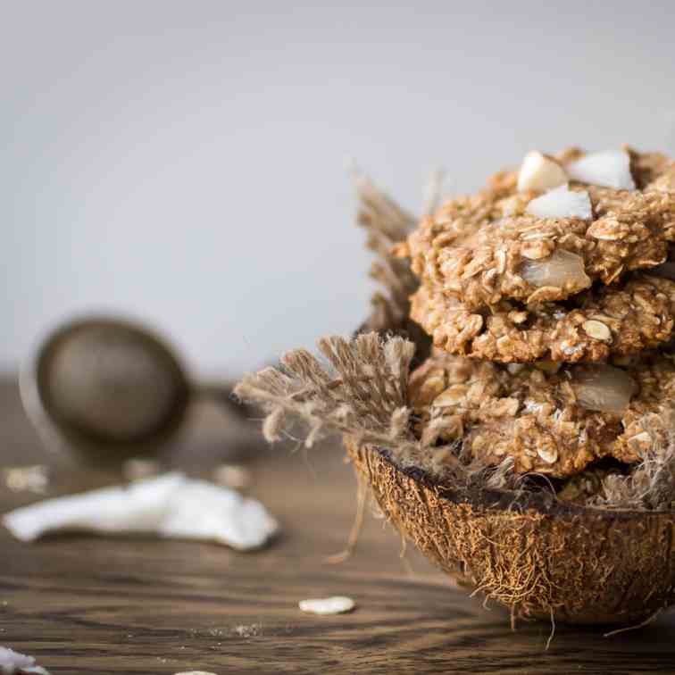 Clean Eating Coconut Almond Oatmeal Cookie