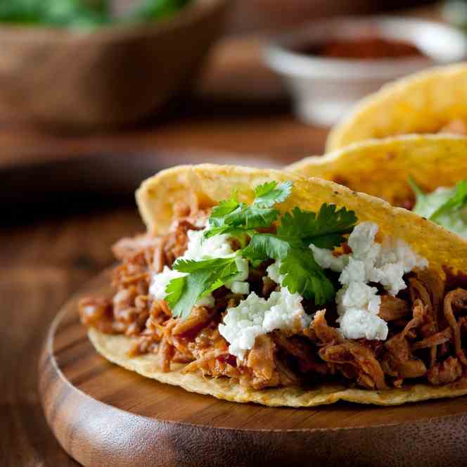Slow Cooked Pulled Turkey Mexican Tacos
