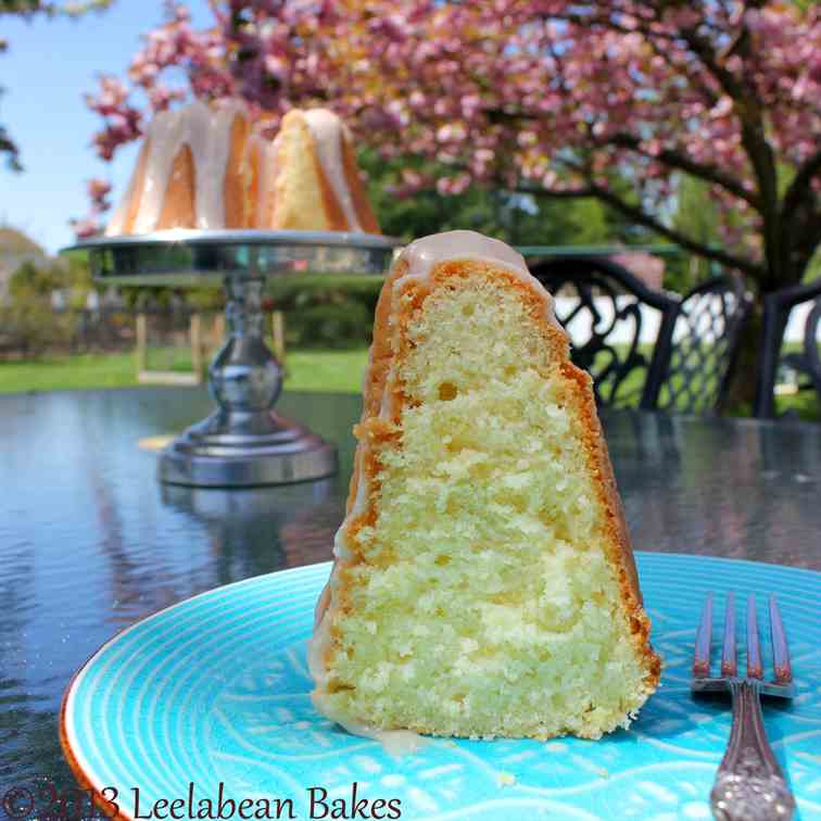 Lemon Zing Bundt Cake