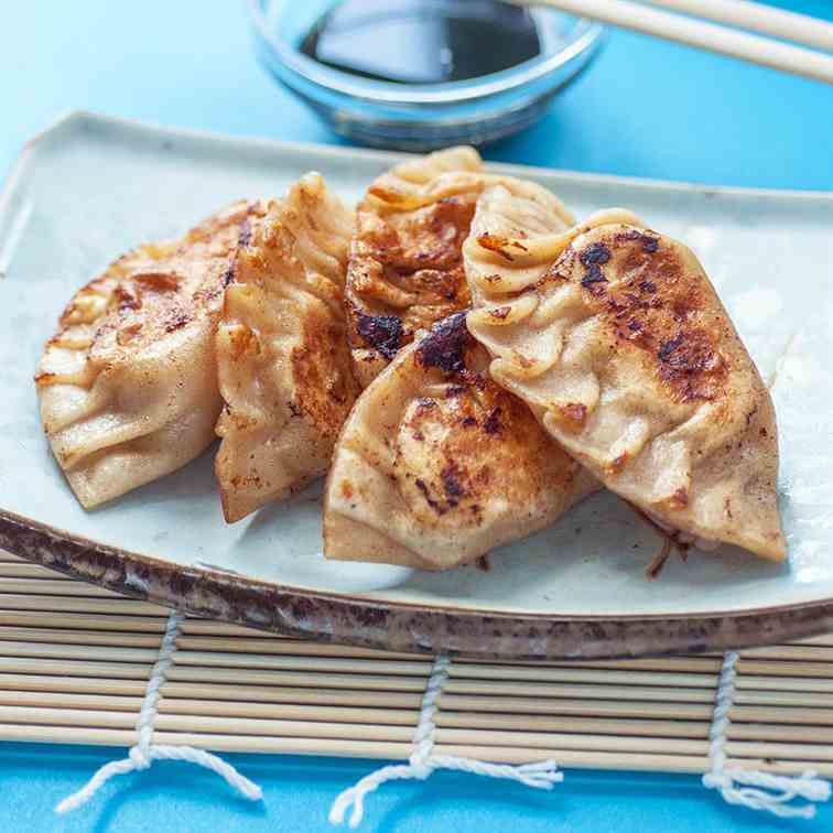 Prawn gyoza