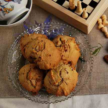 Cookies with pecans and maple syrup