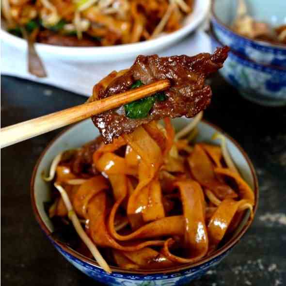 BEEF CHOW HO FUN NOODLES