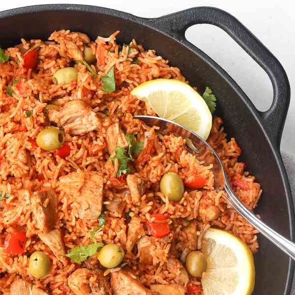 One Pot Spanish Chicken and Rice