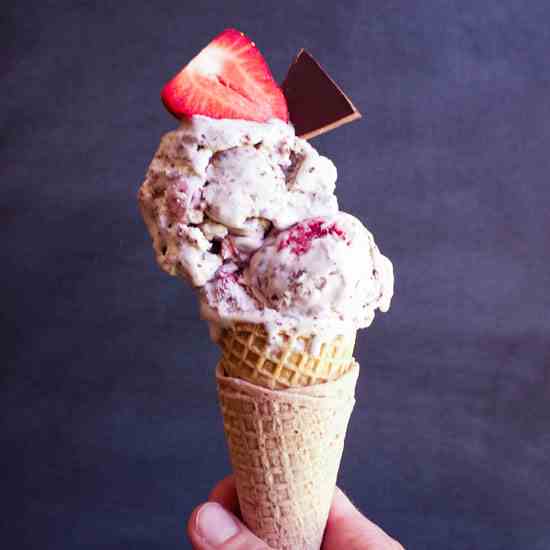 No-Churn Red Wine Ice Cream