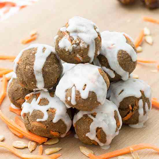 Carrot Cake Energy Bites