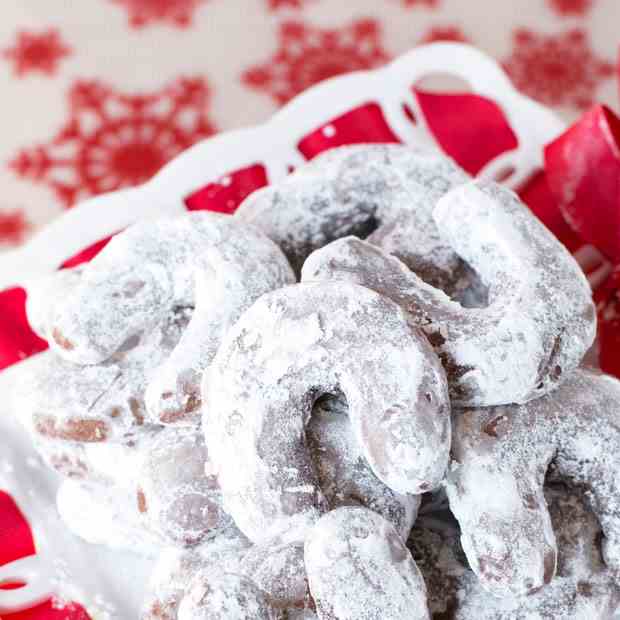 Almond Mocha Crescent Cookies 