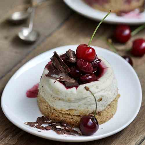 Quark Cheesecakes with Cherry Sauce