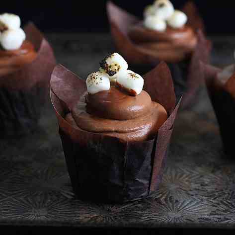 Chocolate Toasted Marshmallow Cupcakes
