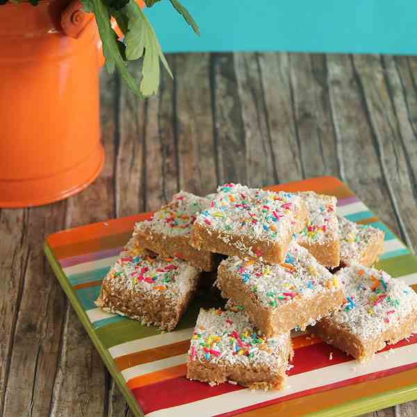 Lemon and coconut bars