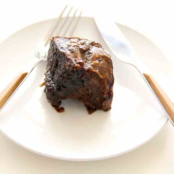 Lacquered Short Ribs in the Slow Cooker