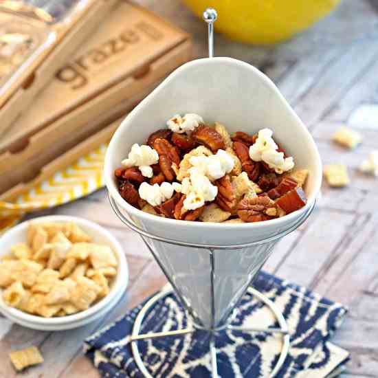 Chocolate Pecan Pie Snack Mix