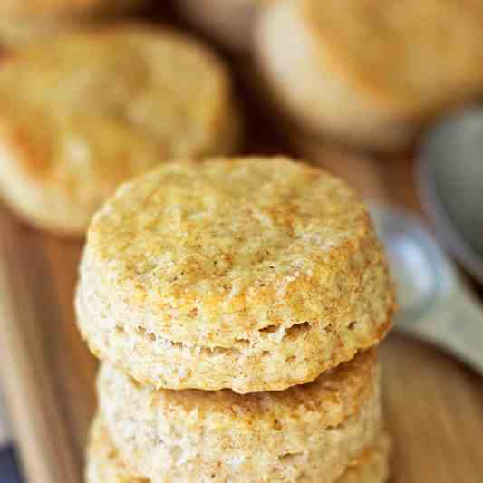 Fluffy Greek Yogurt Biscuits