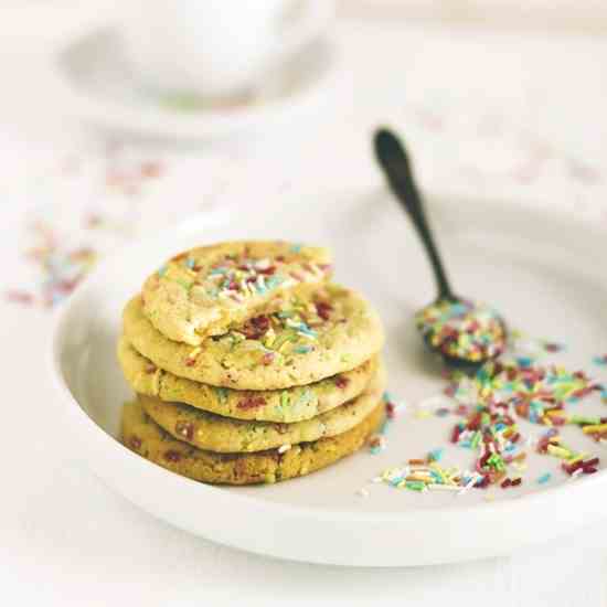 Sprinkle cookies