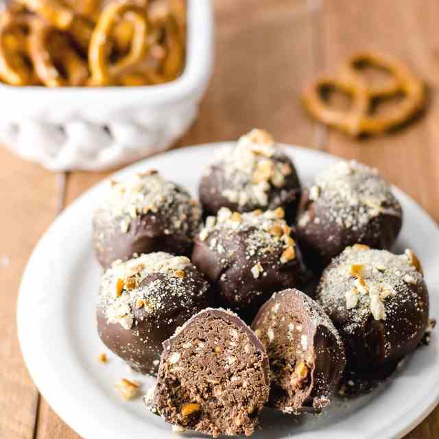 Nutella Pretzel Truffles