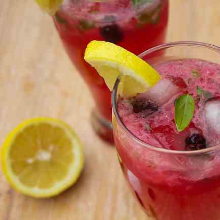 Blackberry Basil Lemonade