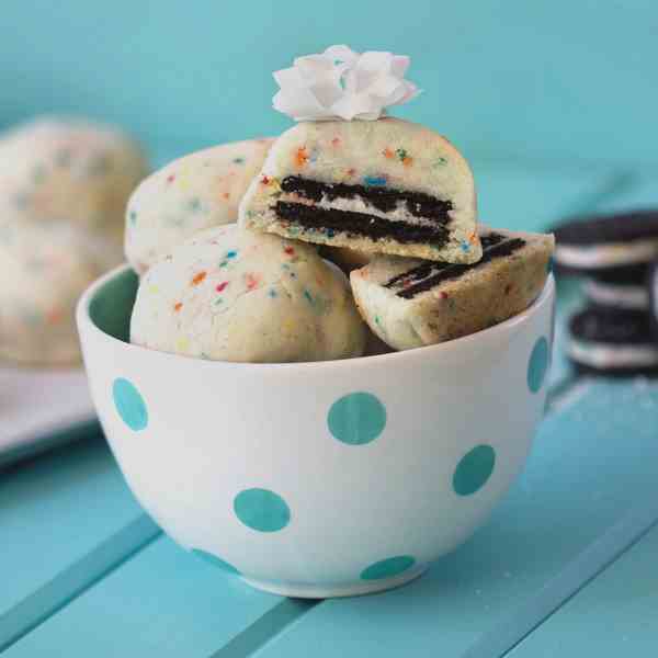 oreo-stuffed cake batter cookies