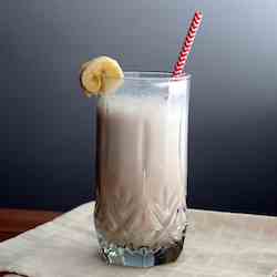 Banana Milkshake with Vanilla