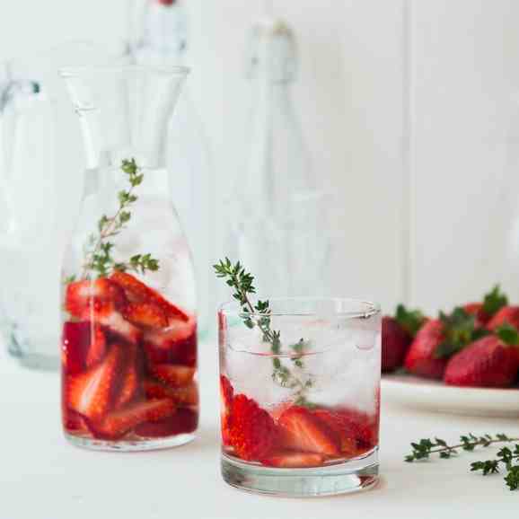 Strawberry Detox Water