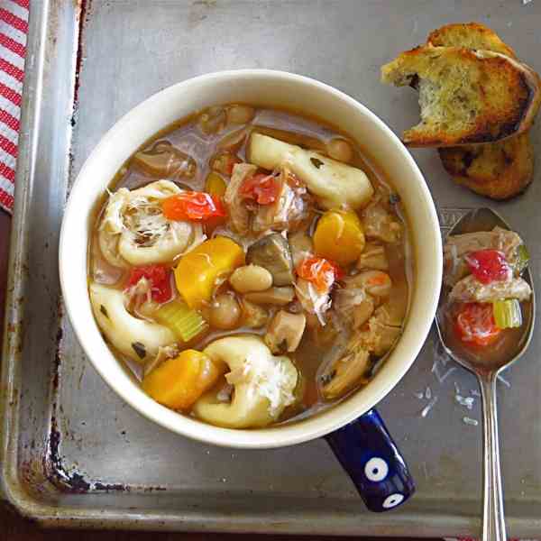 tuscan turkey tortellini soup