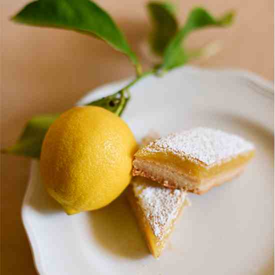 Classic Lemon Bars Recipe