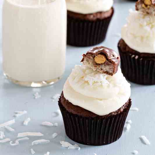 Almond Joy Cupcakes