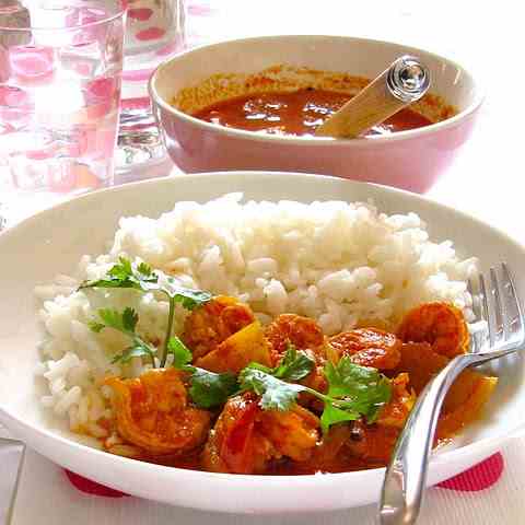 Fiery red prawn curry