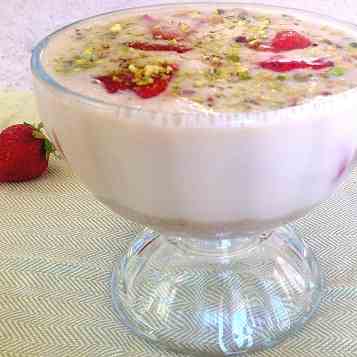 Amaranth Soup with Roasted Starwberries