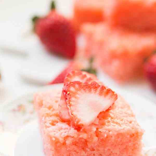 strawberry lemonade jello cake