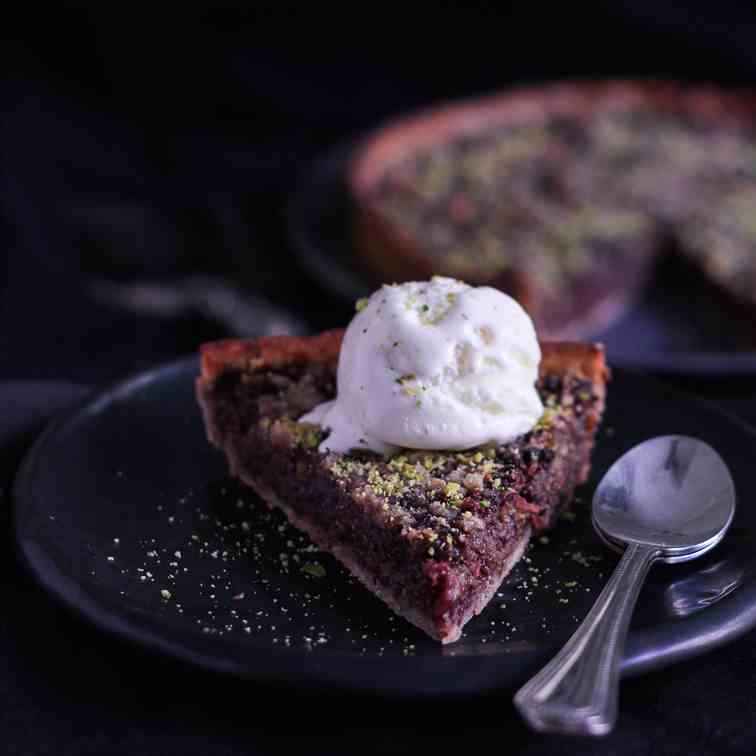 Glutenfree Mulberry Crumble Pie