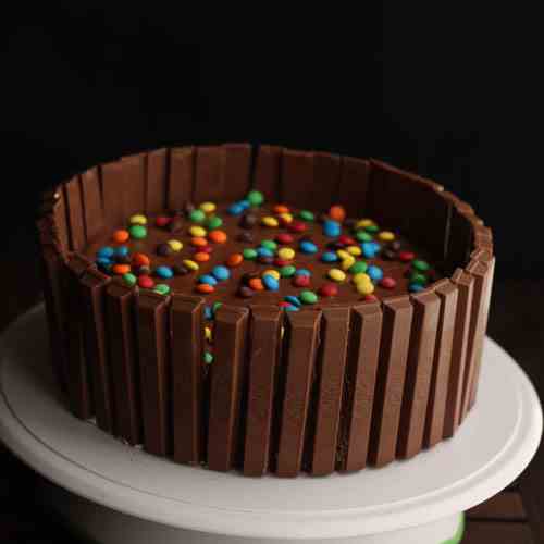 Kit kat Cake