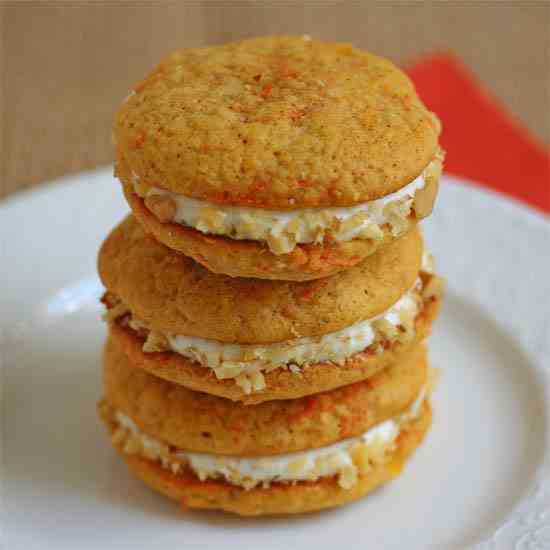 Carrot Cake Whoopie Pies