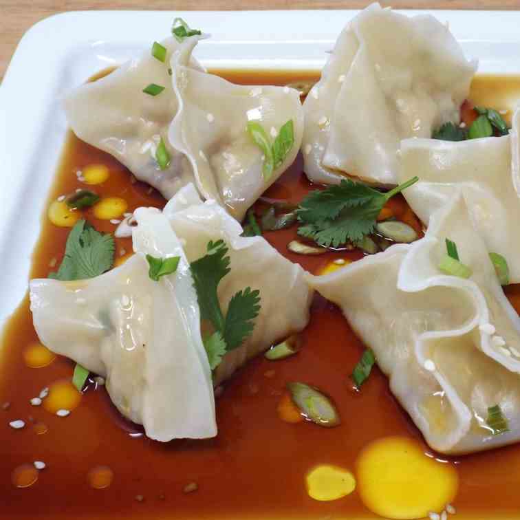 Chicken Wontons with Chili Oil Sauce