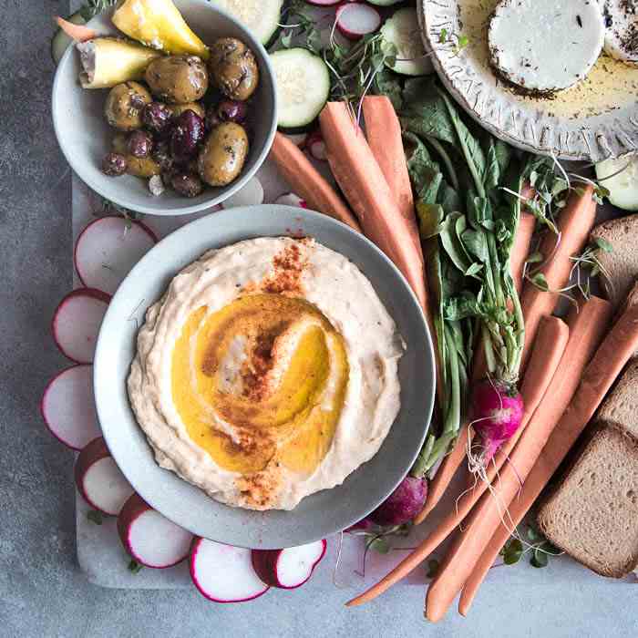 White Bean Hummus Mezze Platter