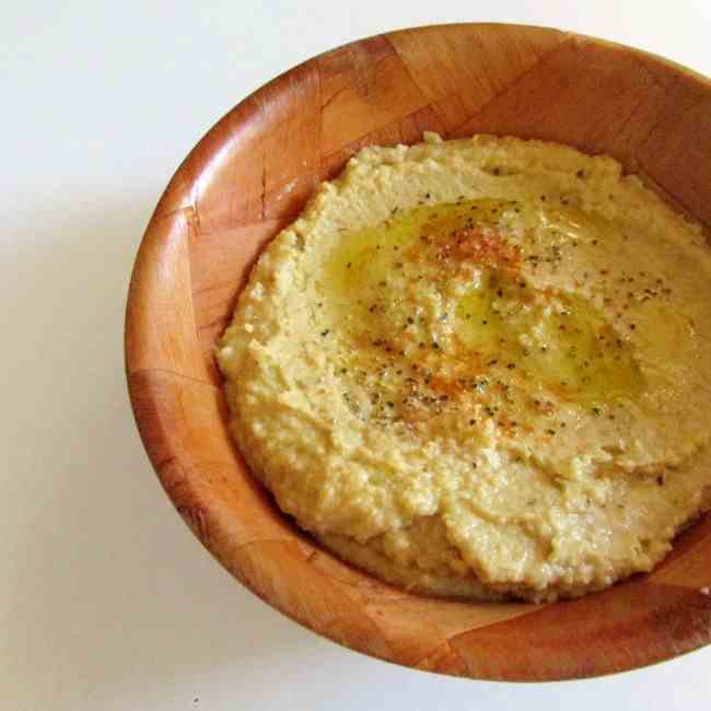 Garlic Hummus