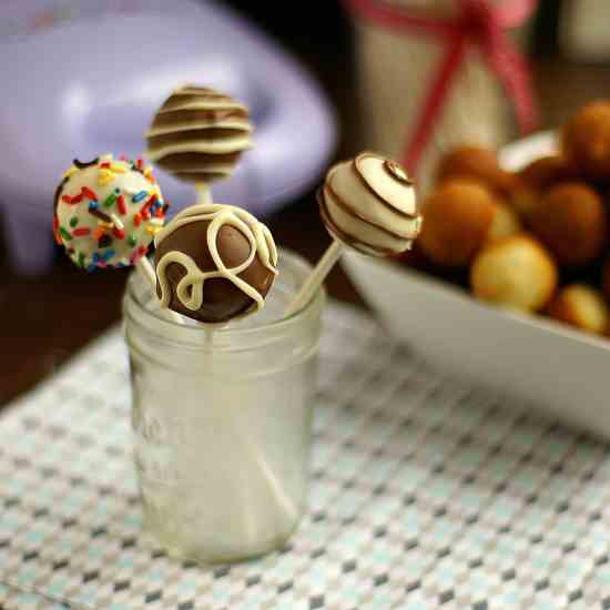 Fun Vanilla Cake Pops