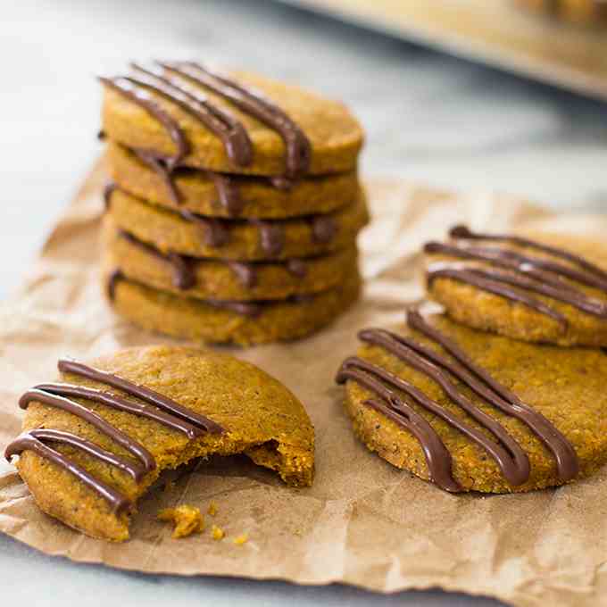 Pumpkin Shortbread Cookies