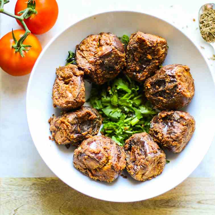 South Indian Stuffed Eggplant Curry 