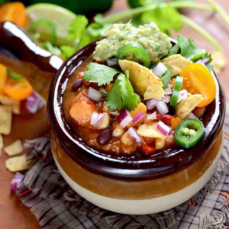 Vegan Sweet Potato Chili with Black Beans 