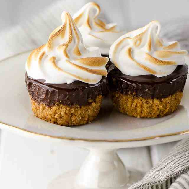 Mini S'Mores Pies