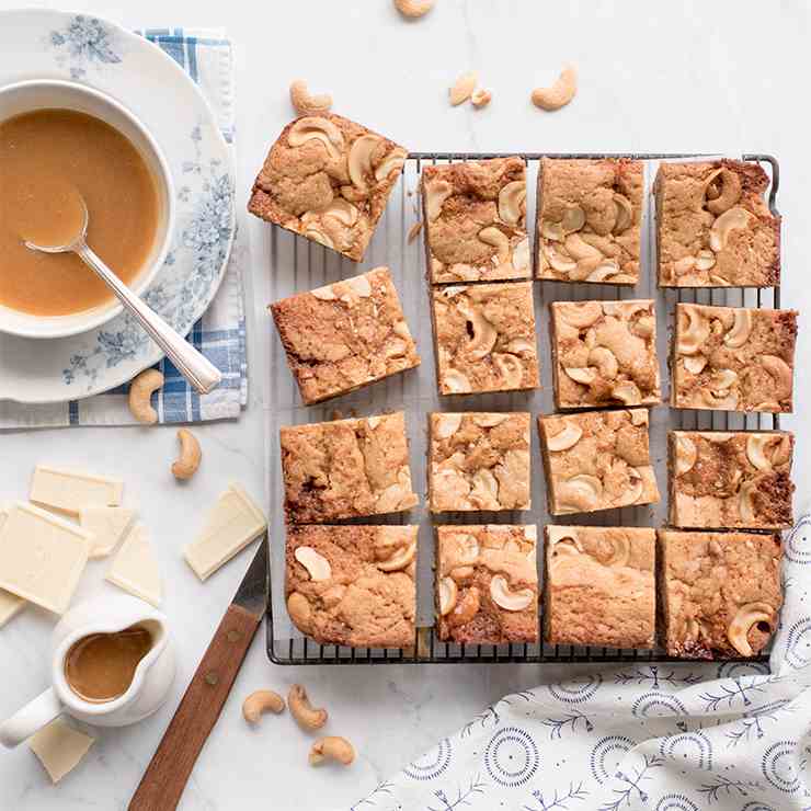 Salted Caramel Blondies