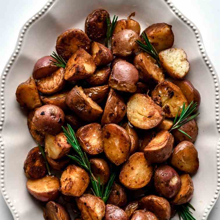 Crispy Stovetop Roasted Red Potatoes