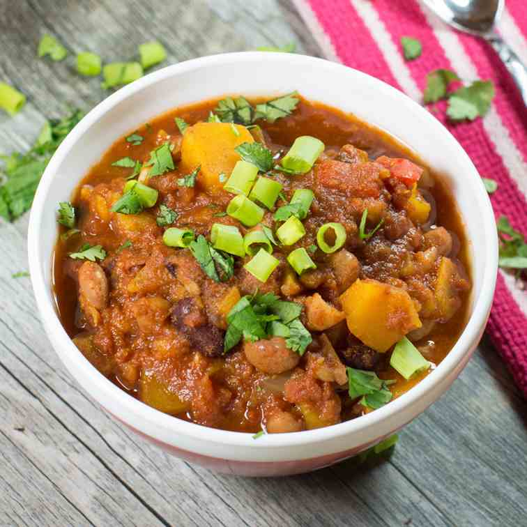 Slow Cooker Vegan Chili