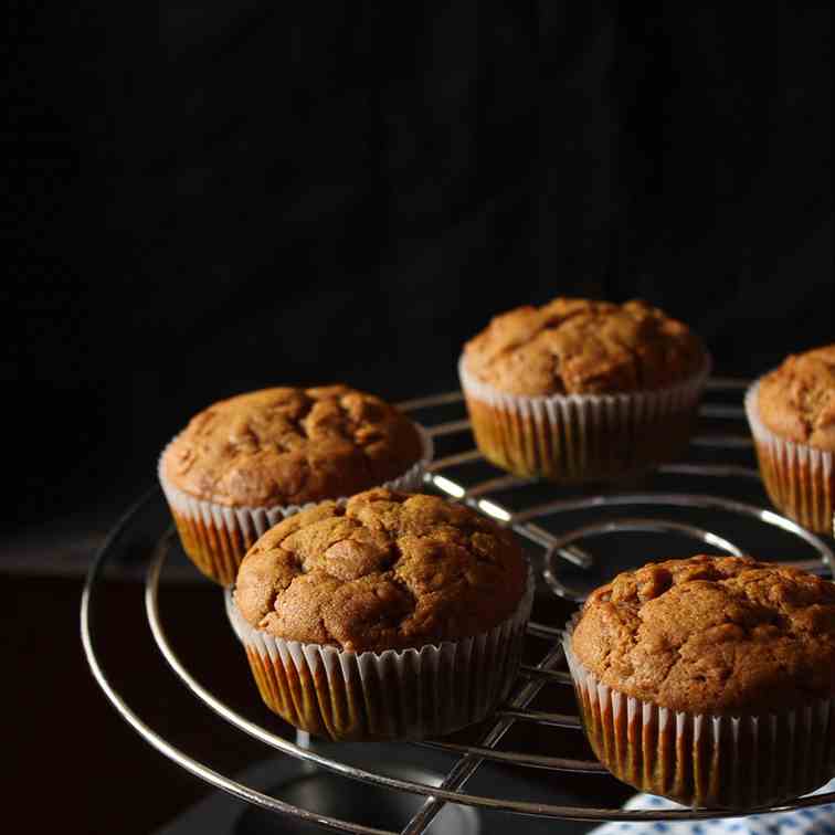 Eggless Apple Muffins