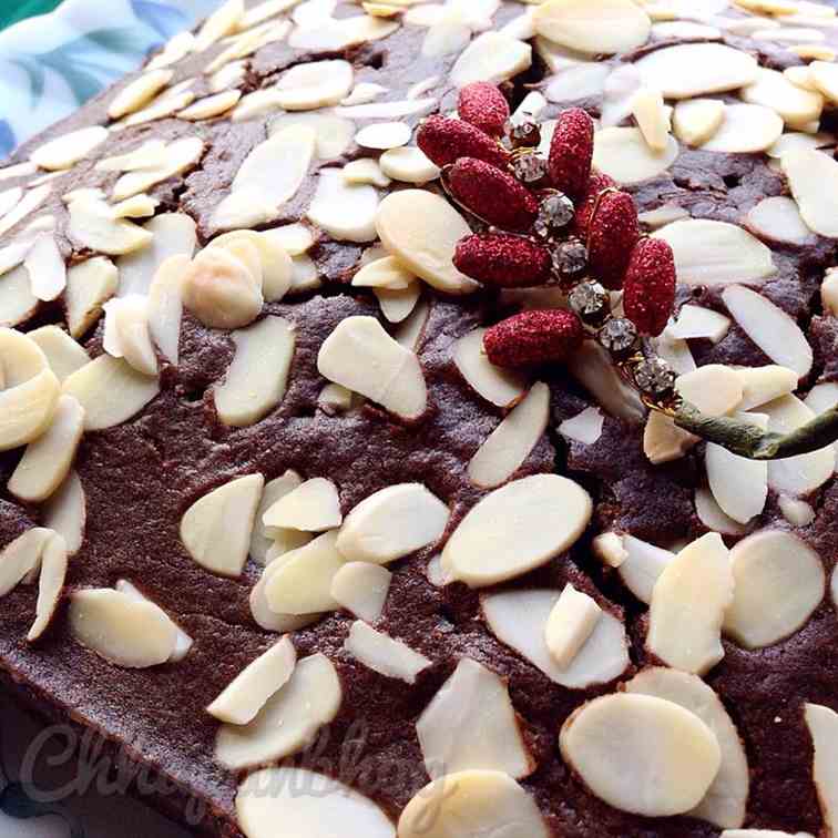Eggless Chocolate biscuit cake