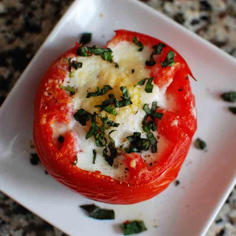 Baked Egg in a Tomato