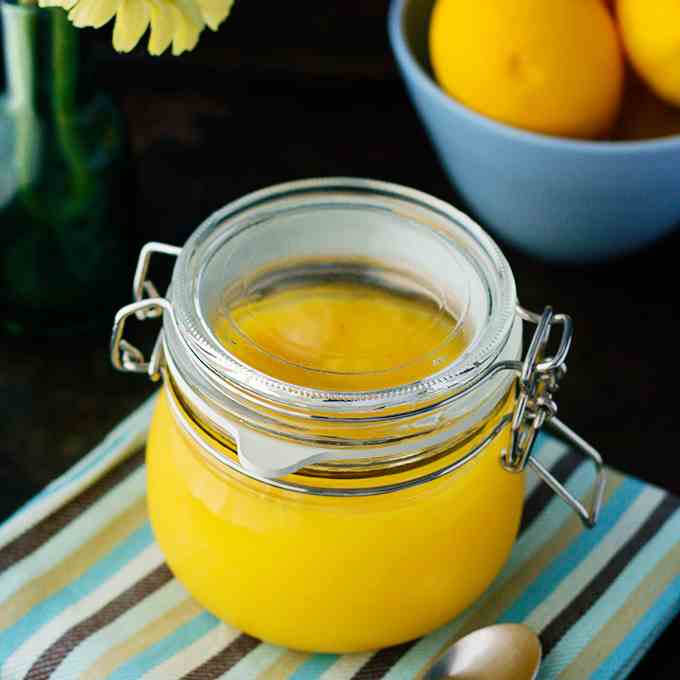 Quick and Easy Homemade Lemon Curd