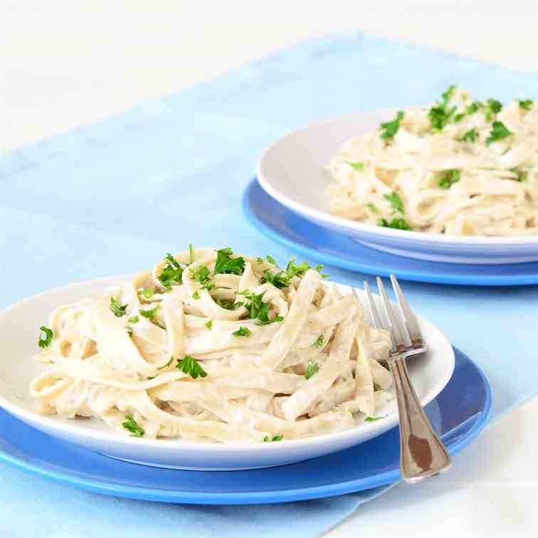 Vegan Creamy Fettuccine